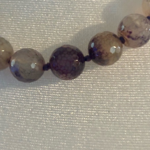 Amethyst Quartz Knotted Bead Necklace NWT - Picture 5 of 8